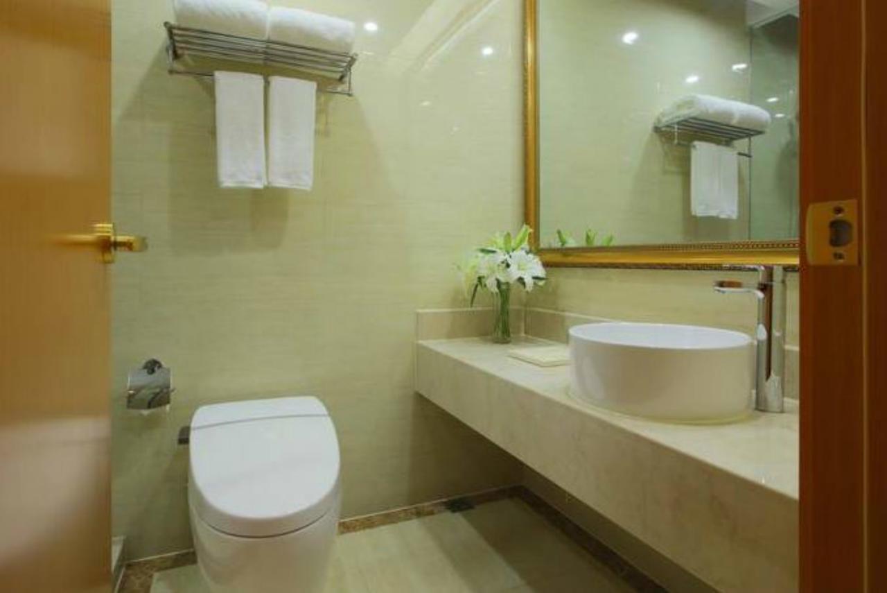 Venus International Hotel Shanghai South Shenjiang Road Exterior photo